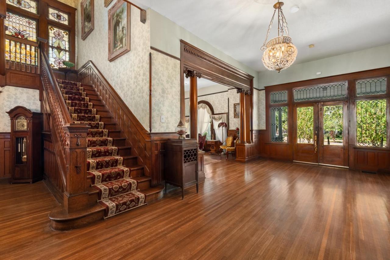 Ross Mansion Bed & Breakfast Хаттисберг Экстерьер фото