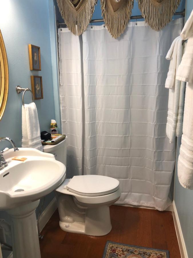 Ross Mansion Bed & Breakfast Хаттисберг Экстерьер фото
