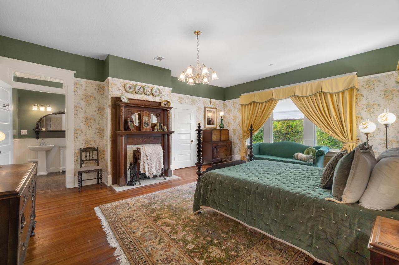 Ross Mansion Bed & Breakfast Хаттисберг Экстерьер фото